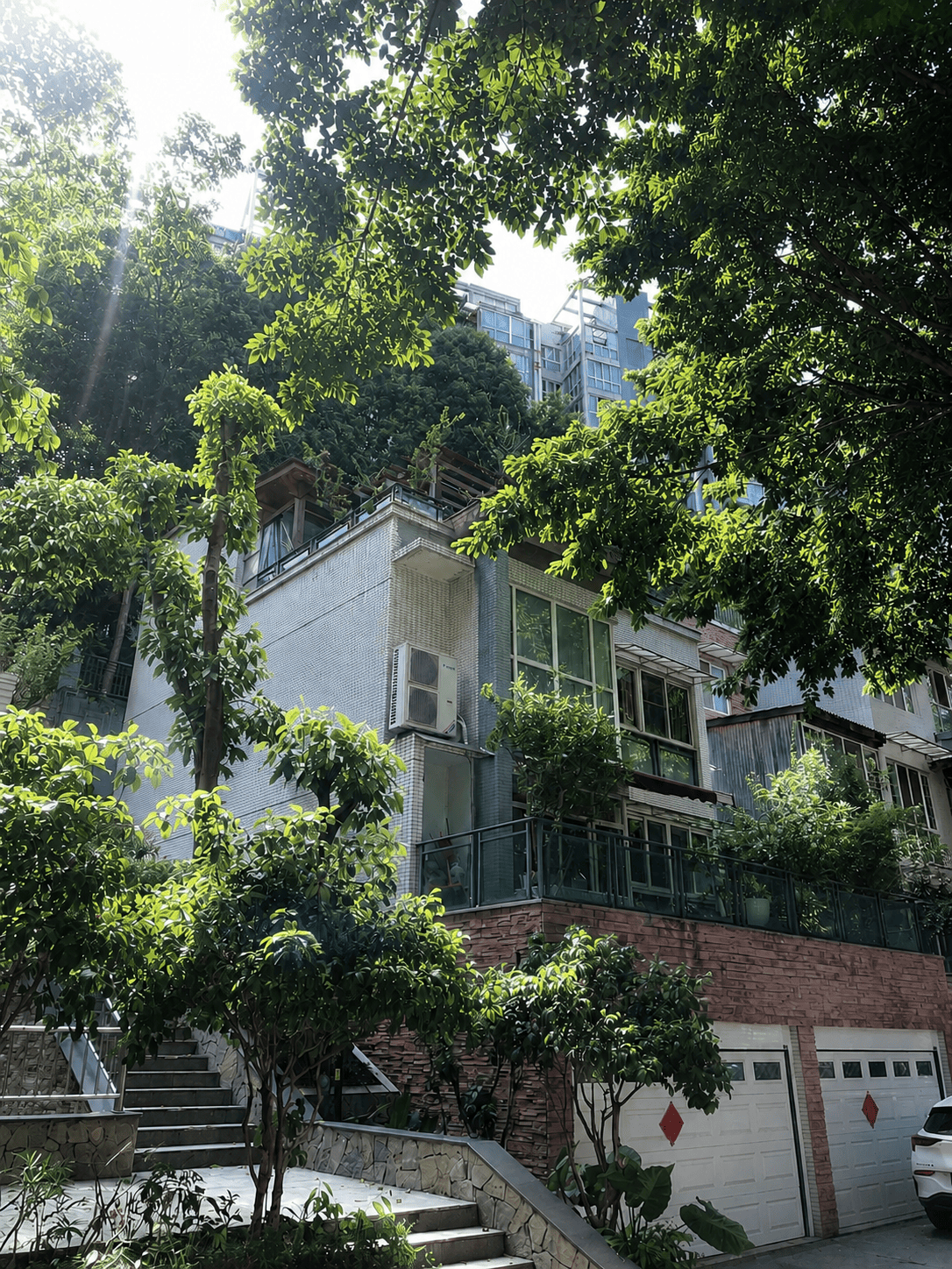 孝感岛居岁月从容升级：小小岛老别墅加装蒂升悦行款电梯